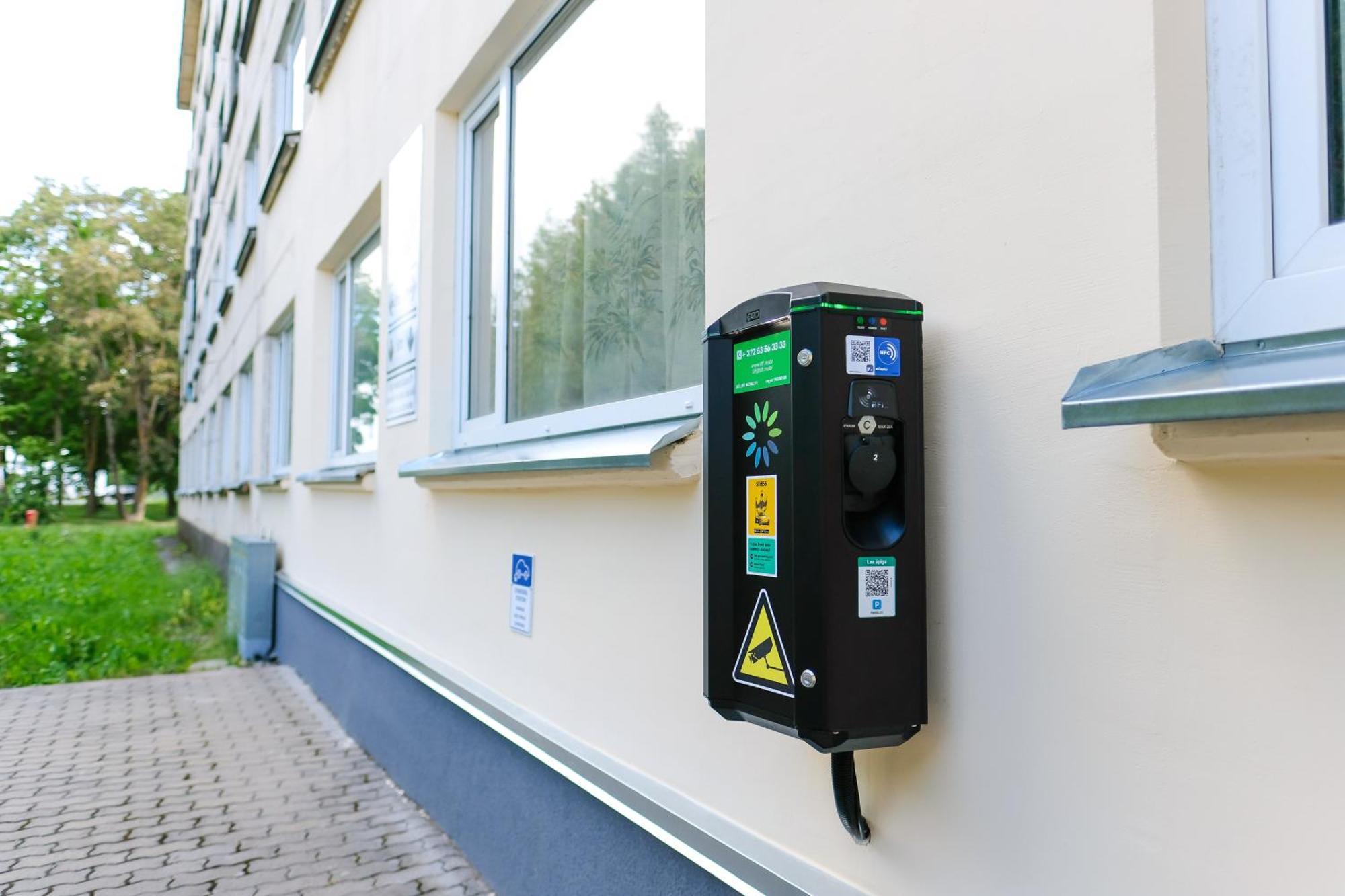 Hostel Nele Jõhvi Exteriör bild