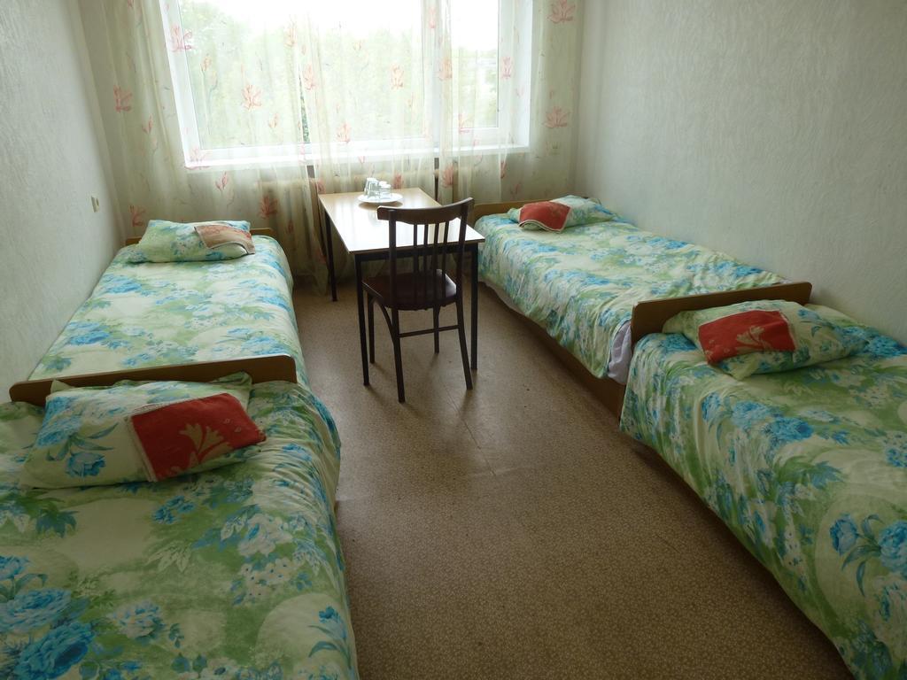 Hostel Nele Jõhvi Rum bild